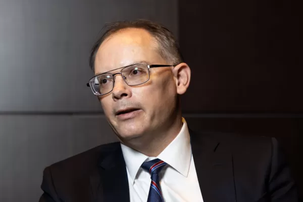 Tim Sweeney van Epic is vastbesloten Apple en Google te verslaan, hoe lang het ook duurt. Foto door Seongjoon Cho/Bloomberg.